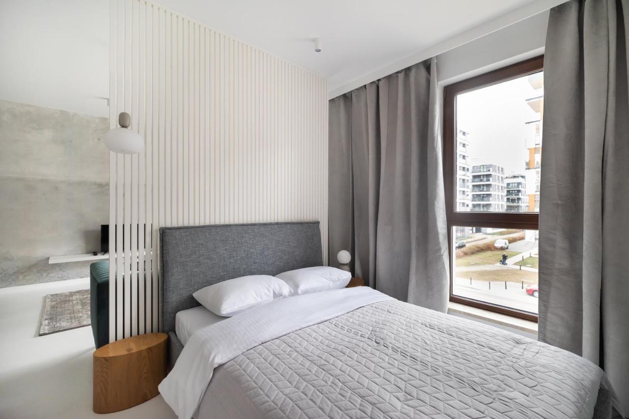 Wola Artistic Designer Apartment ワルシャワ エクステリア 写真