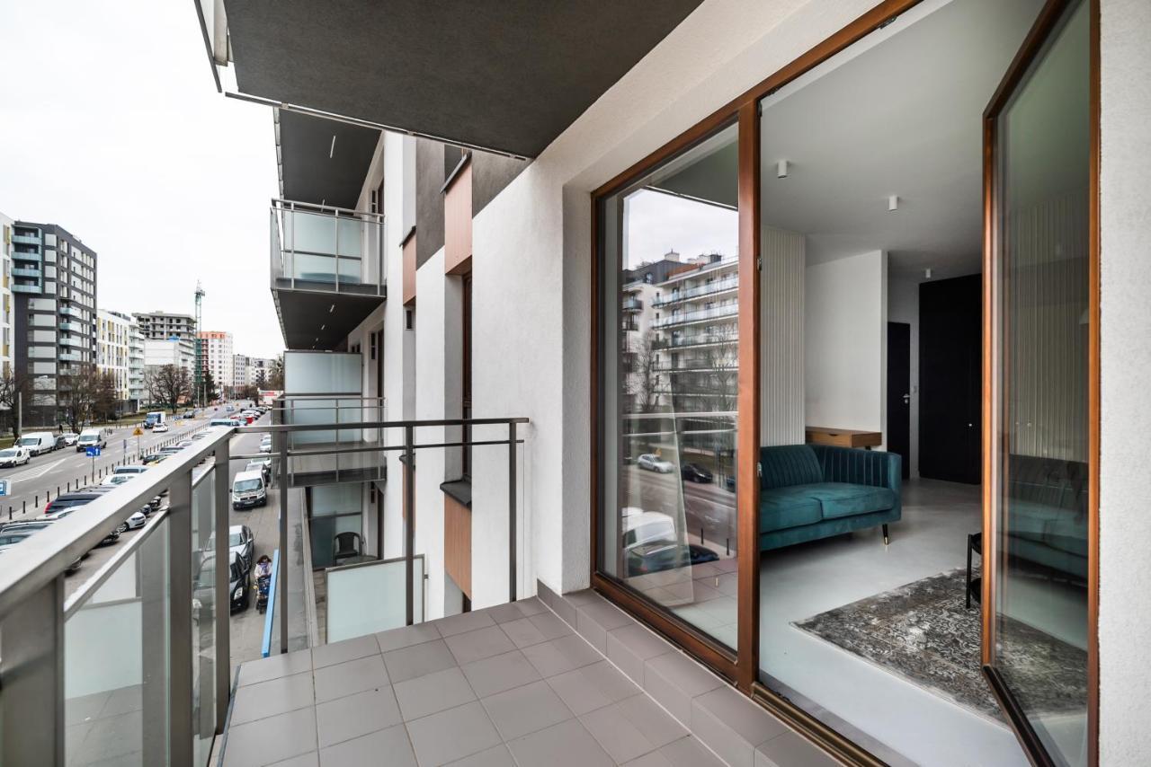 Wola Artistic Designer Apartment ワルシャワ エクステリア 写真