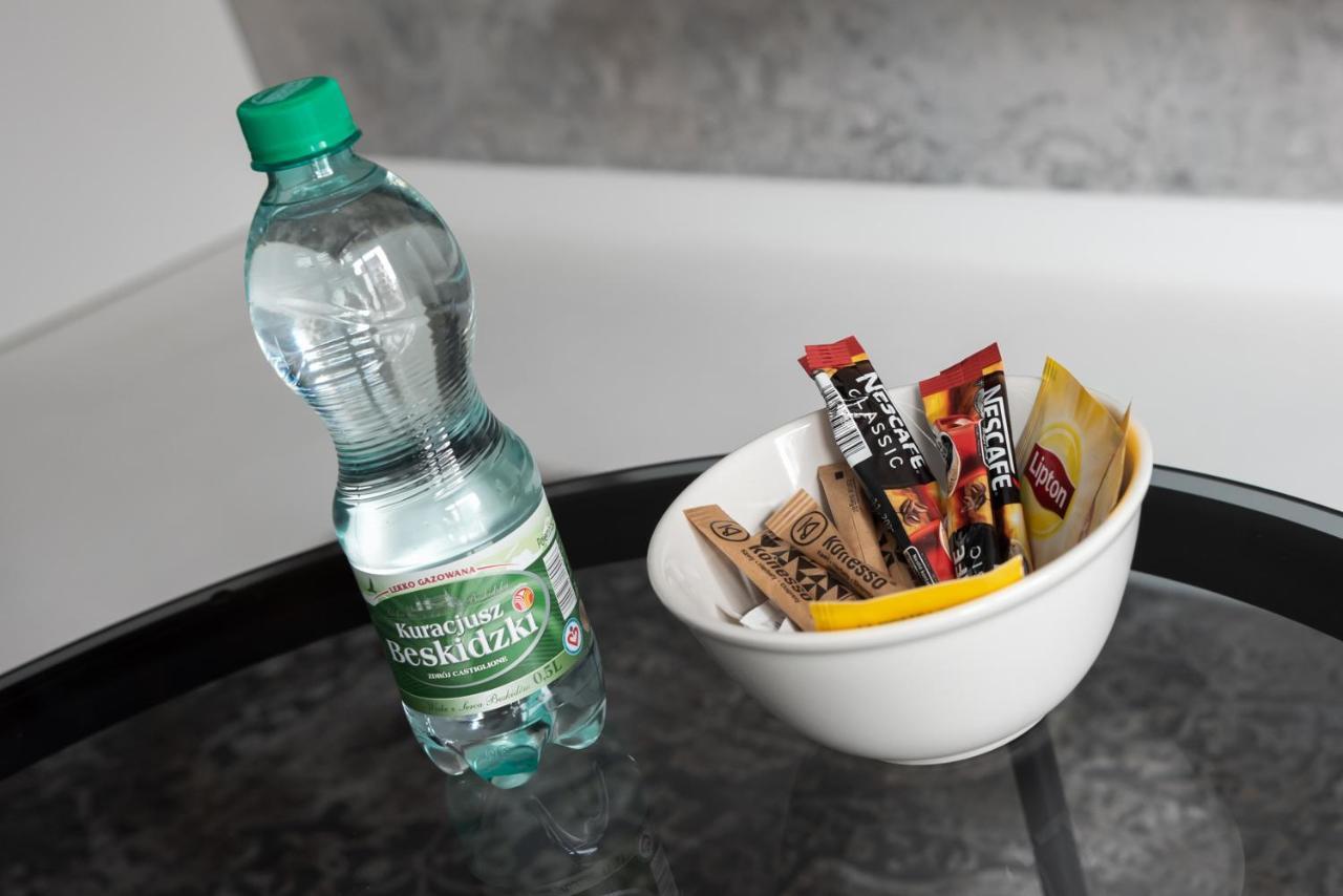 Wola Artistic Designer Apartment ワルシャワ エクステリア 写真